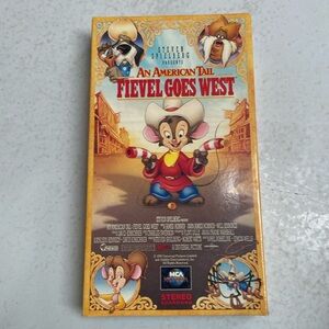 An American Tail Fievel Goes West VHS Tape